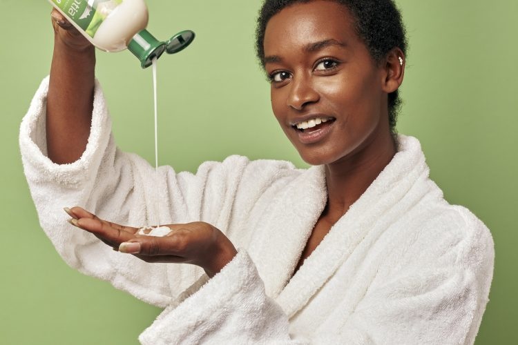 Tipps mit Aloe für eine heiße Dusche, ohne die Haut zu schädigen